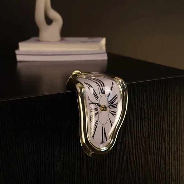 Reloj Surrealista “Tiempo Derretido” – Edición Museo